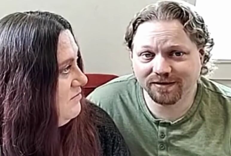 Padres del joven desaparecido