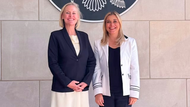 Maru Campos reafirma cooperación entre Chihuahua y Estados Unidos con Katharine Beamer