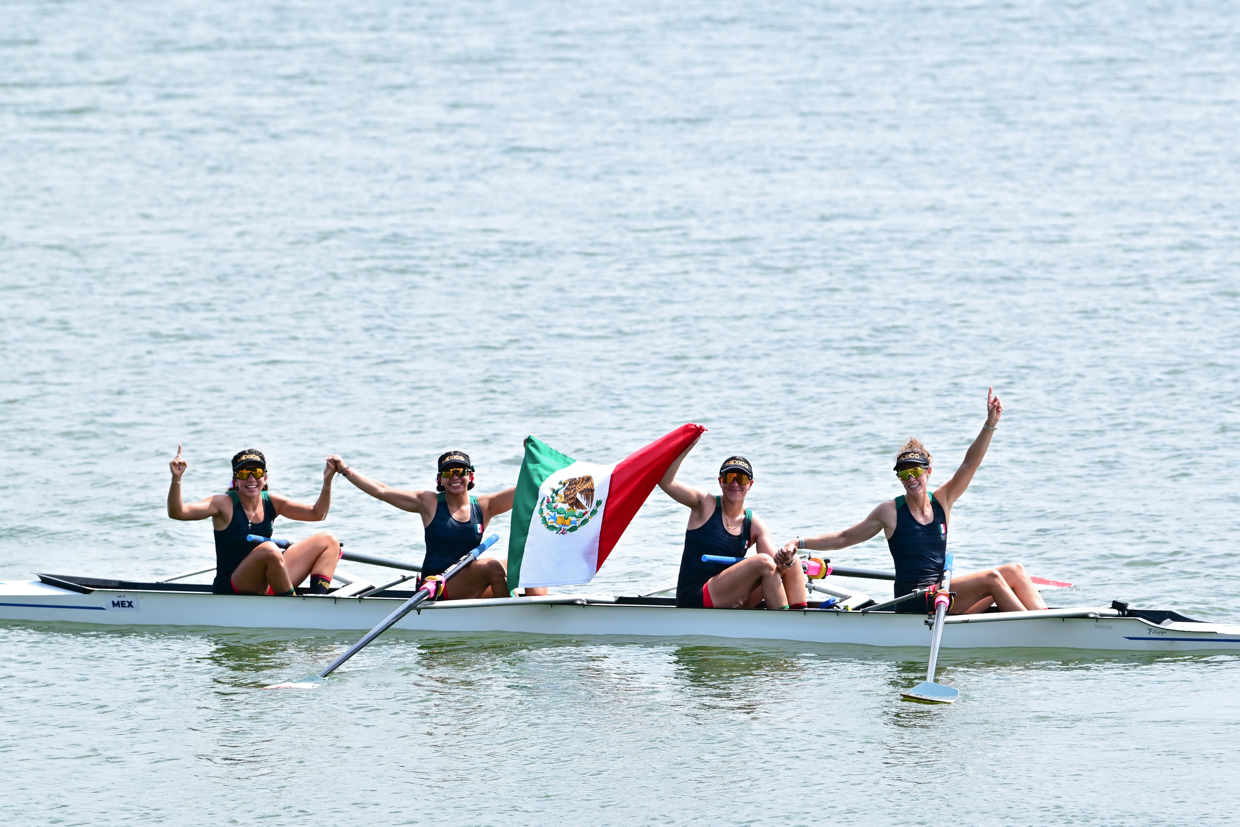 México domina el remo con 15 medallas en Santo Domingo 2026.