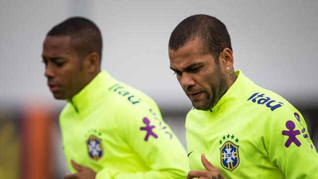 Dani Alves con la Selección de Brasil.