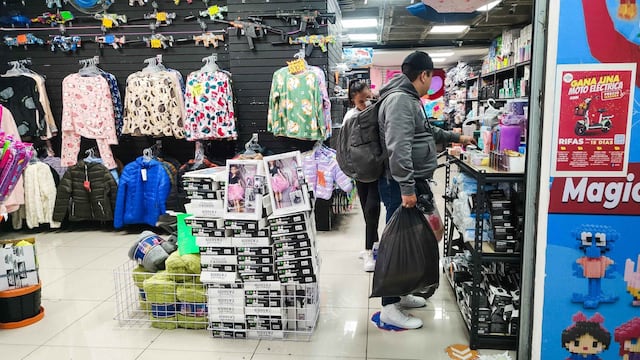 Plaza Izazaga 89 opera de manera normal pese a operativo del gobierno federal