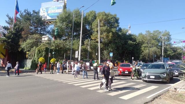 Bloqueo en carretera Picacho-Ajusco