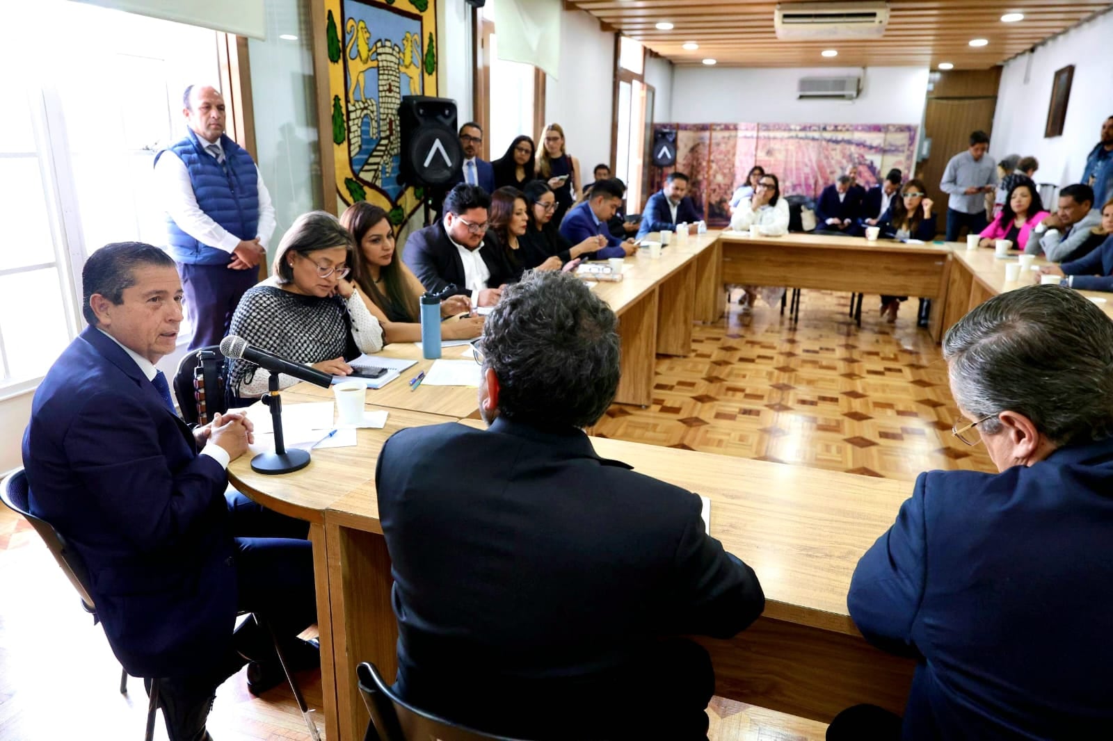Giovani Gutiérrez participa en reunión clave con Tribunal Administrativo de CDMX.