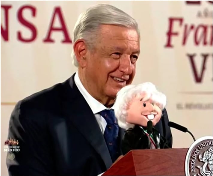 Muñeco de AMLO