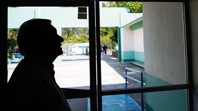 El presidente recorre un hospital en Hidalgo, Tamaulipas.