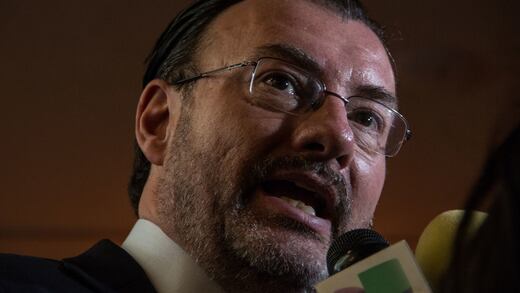 Luis Videgaray reaparece y es visto en exclusivo evento de Donald Trump