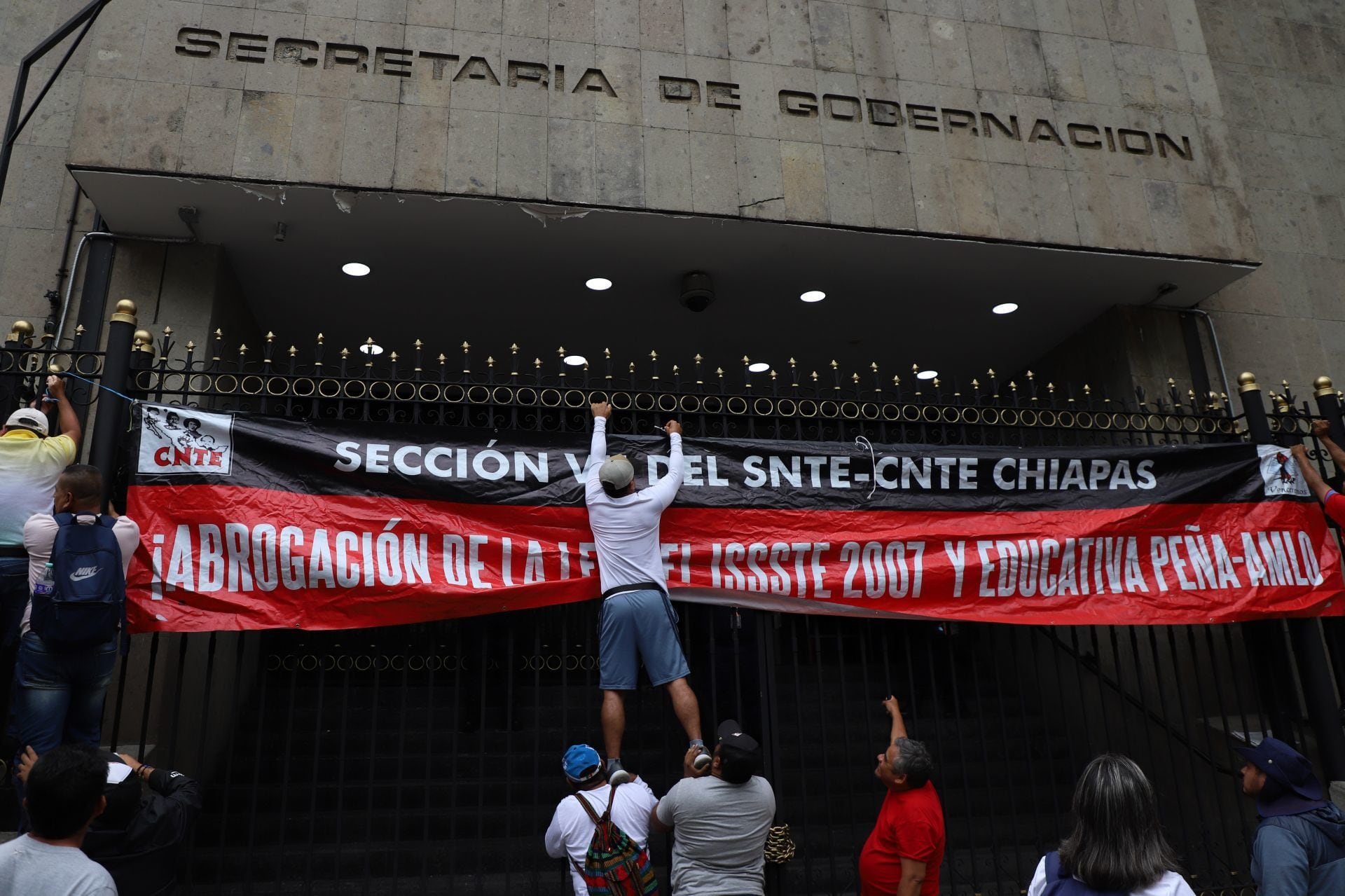 Plantón de la CNTE en el Zócalo CDMX hoy 2 de junio