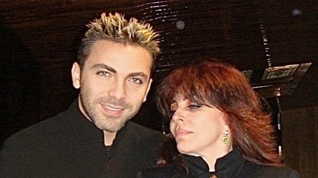 La foto de Cristian Castro con su mamá Verónica Castro y Coque Muñiz para recuperar los días perdidos