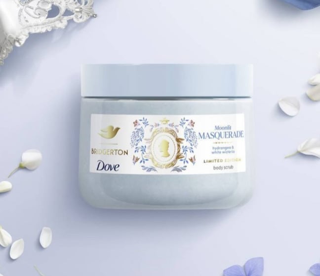 Dove lanza colaboración con Bridgerton