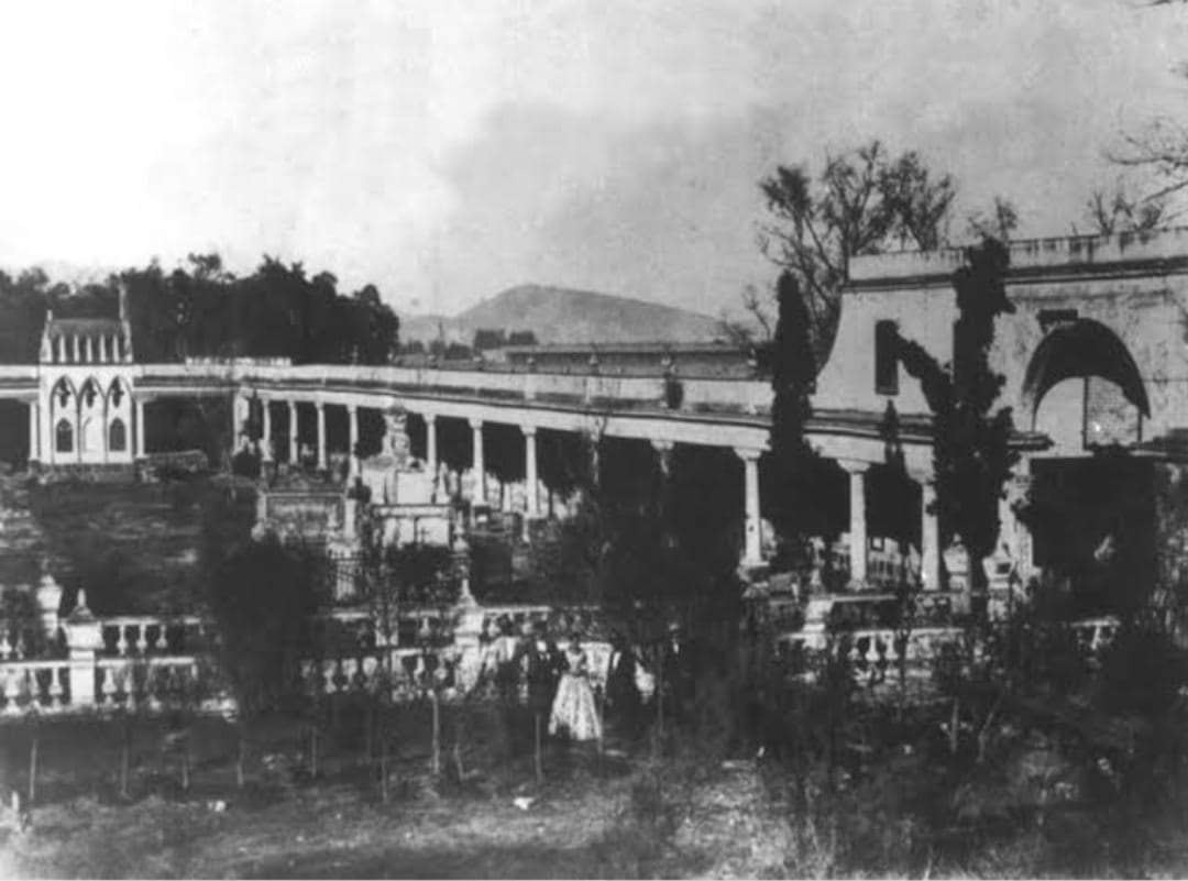 Panteón Santa Paula