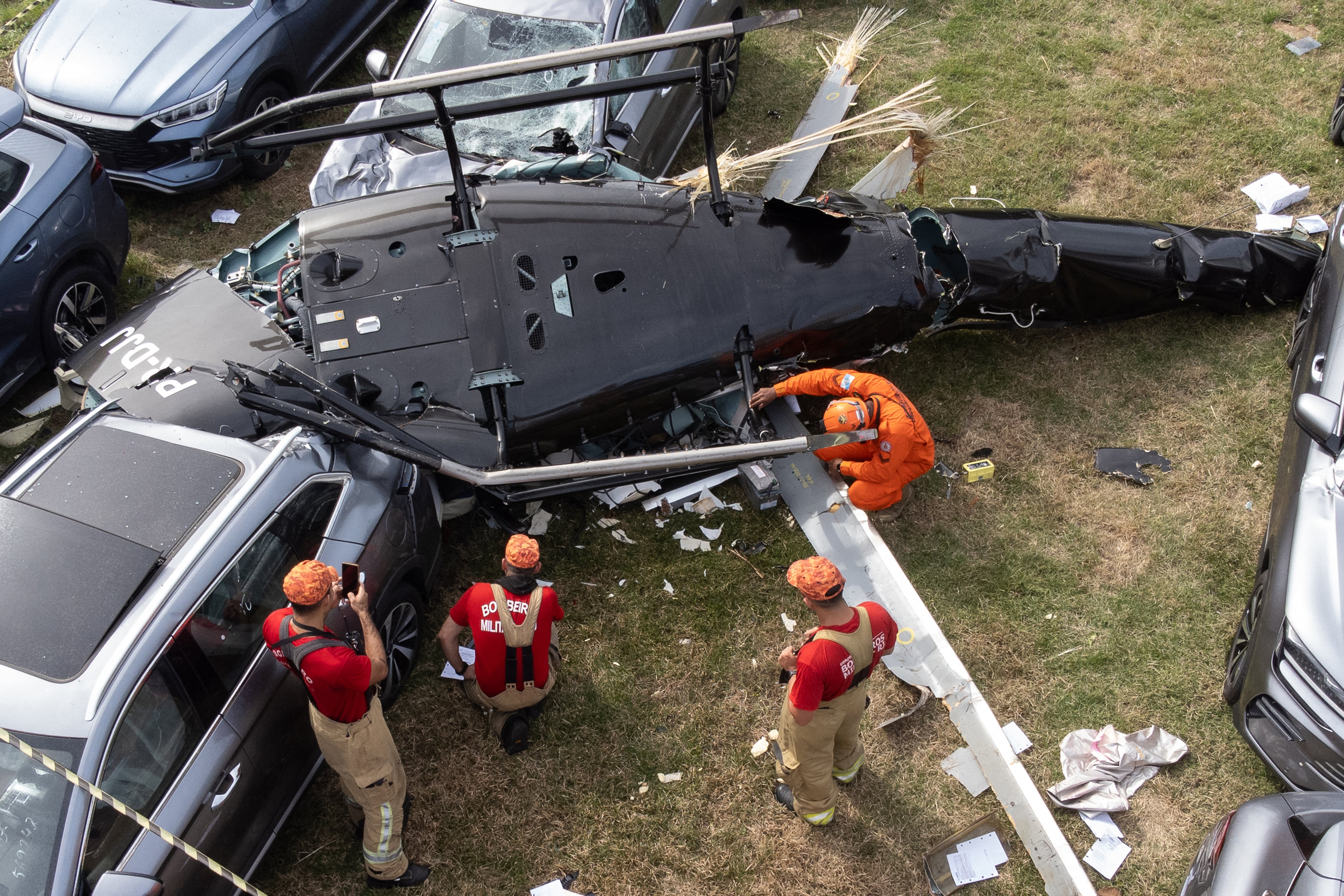 Accidente de helicóptero en Río de Janeiro provoca incendio en estacionamiento
