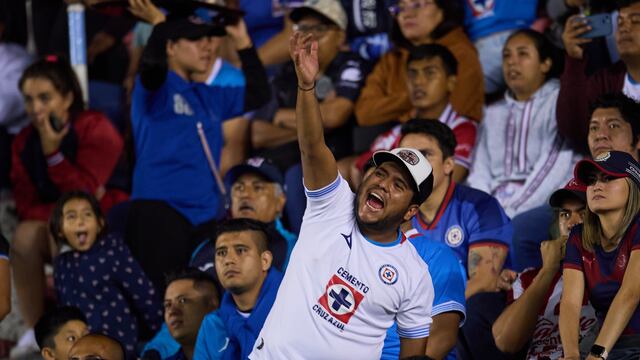 Martín Anselmi presume que Cruz Azul tiene más afición en su estadio.