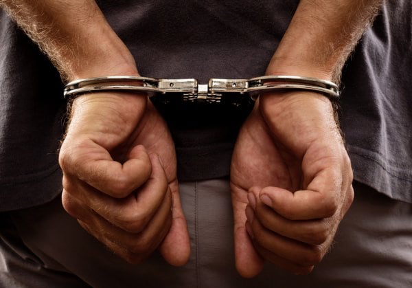 Detienen a sujeto que tenía orden de restricción de su exnovia en Monterrey