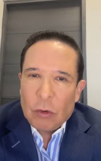 Así se ve Gustavo Adolfo Infante tras operarse los párpados.