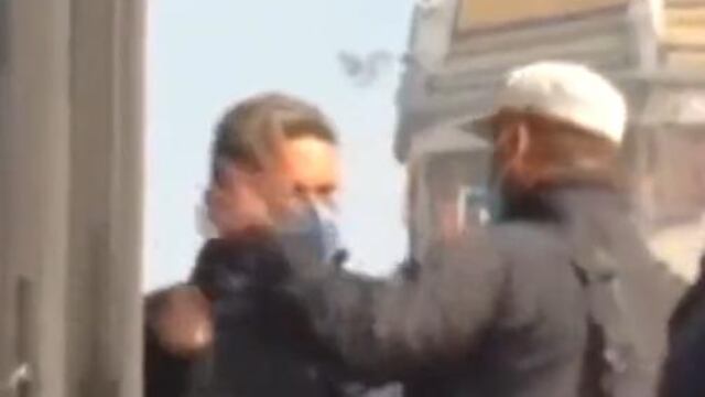 Elemento de la Guardia Nacional arrebata celular a reportero en la Basílica de Guadalupe