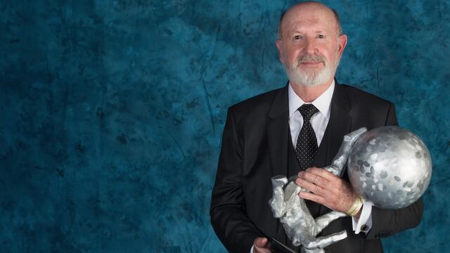 Manuel Lapuente tras ser investido en el Salón de la Fama.