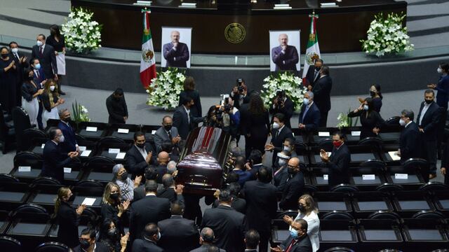 Sesión solemne por René Juárez Cisneros