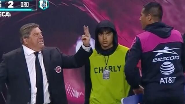 Miguel Herrera volvió a ser expulsado.