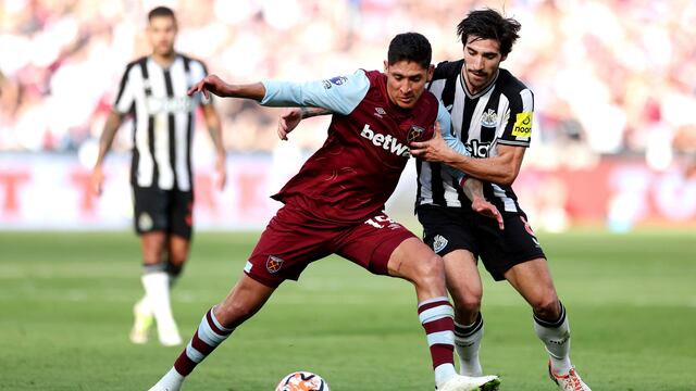Edson Álvarez vs Sandro Tonali, jugador italiano acusado de apuestas.