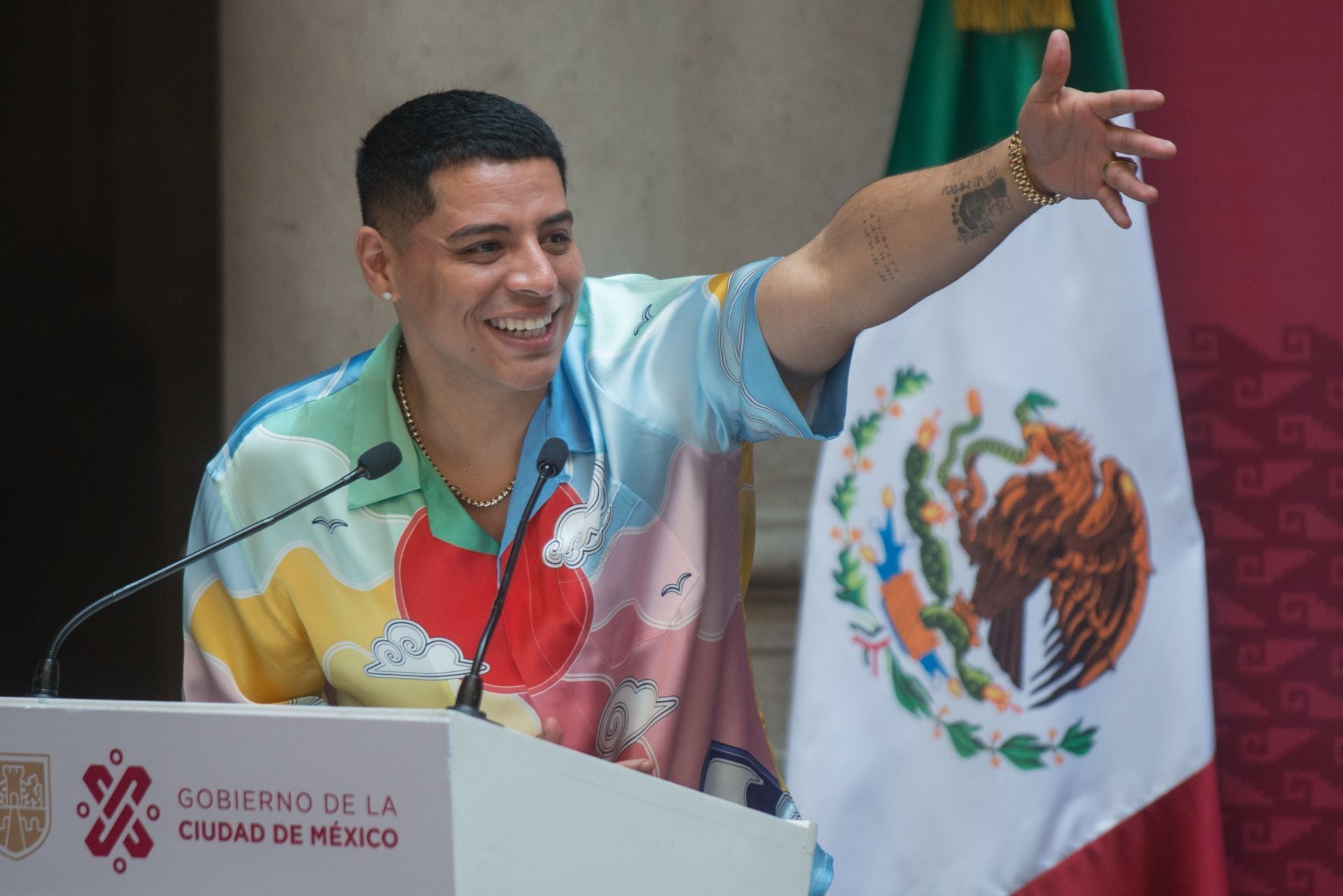 Eduin Caz de Grupo Firme.