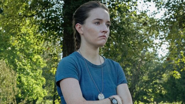Kaitlyn Dever como Abby en The Last of Us