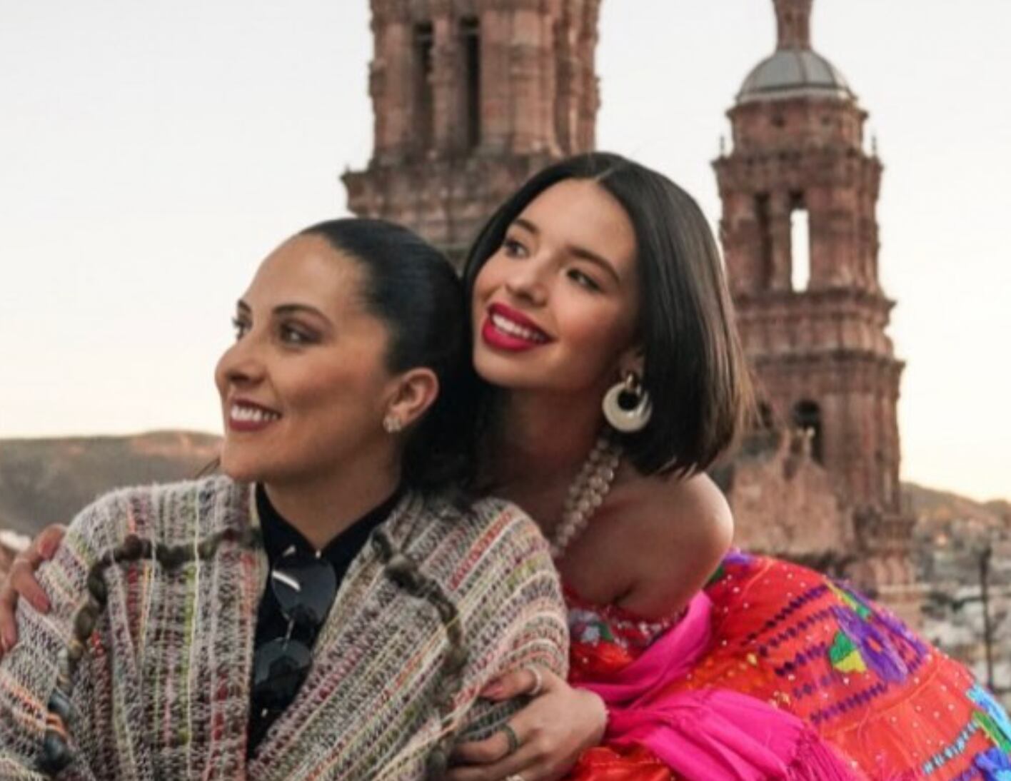 Ángela Aguilar y su mamá, Aneliz Álvarez