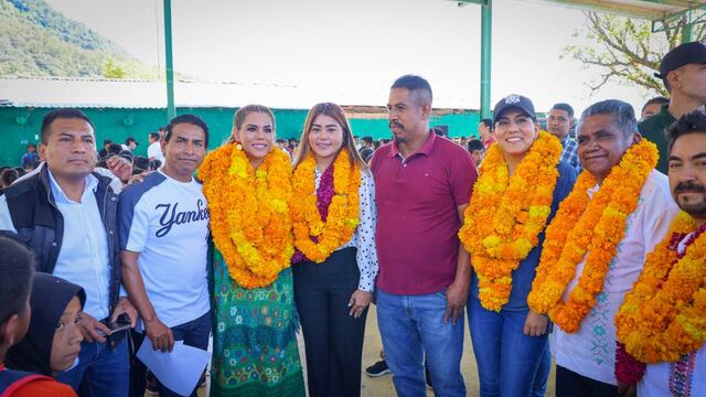 Evelyn Salgado llevó apoyos a Ayahualtempa