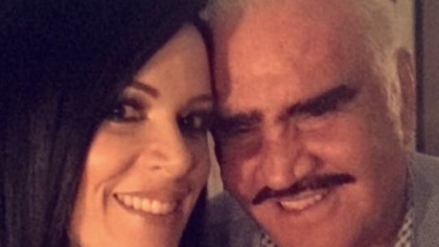 América Guinart junto a Vicente Fernández