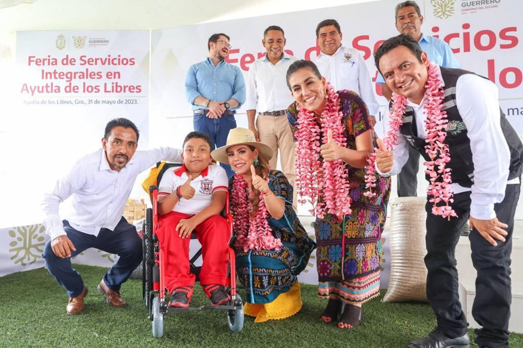 Evelyn Salgado anuncia inversión por más de 30 mdp para Ayutla