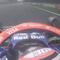 Captan a Liam Lawson enseñándole el dedo a Checo Pérez en plena carrera del GP de México