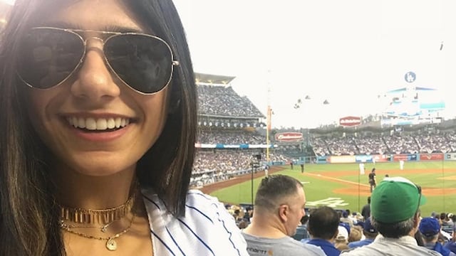 La exactriz porno no terminó de ver el partido de los Dodgers