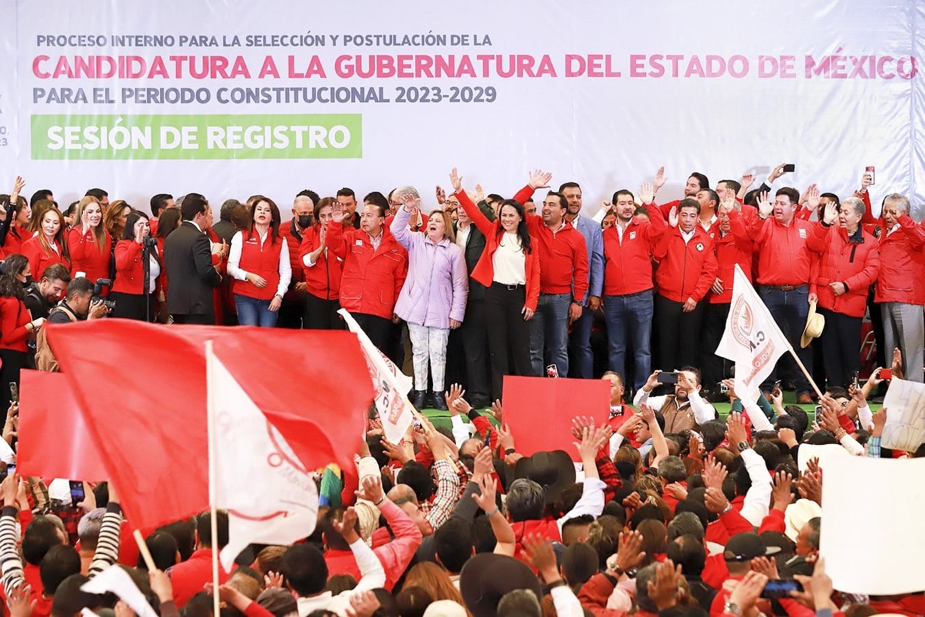 Alejandra del Moral se registra como precandidata al gobierno del Edomex