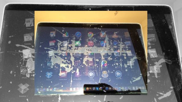 En marzo pasado se reportó que muchas de las nuevas computadoras portátiles de la manzana presentaban un defecto que 'derretía' la pantalla.