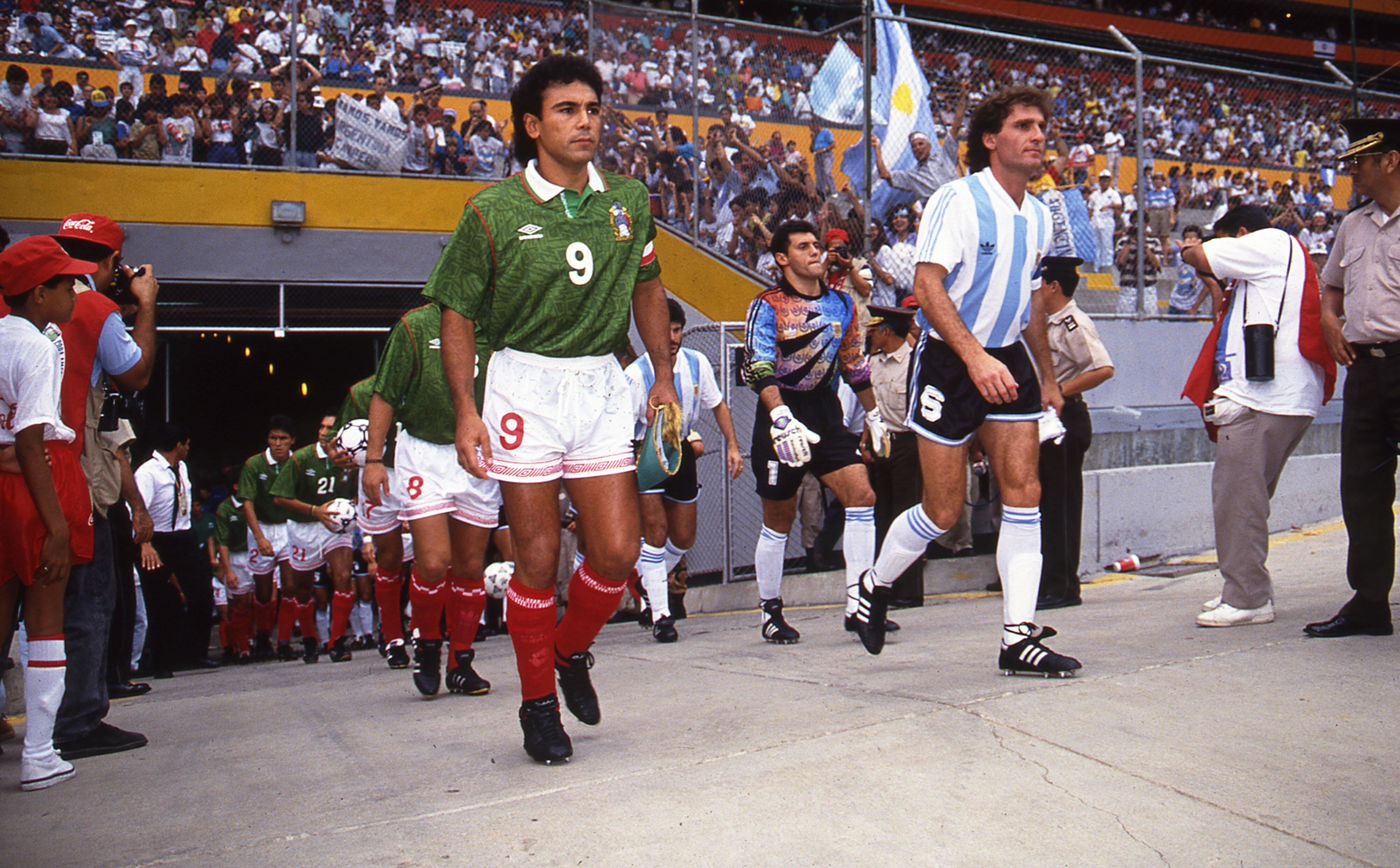 Hugo Sánchez fue capitán en la final de la Copa América 1993