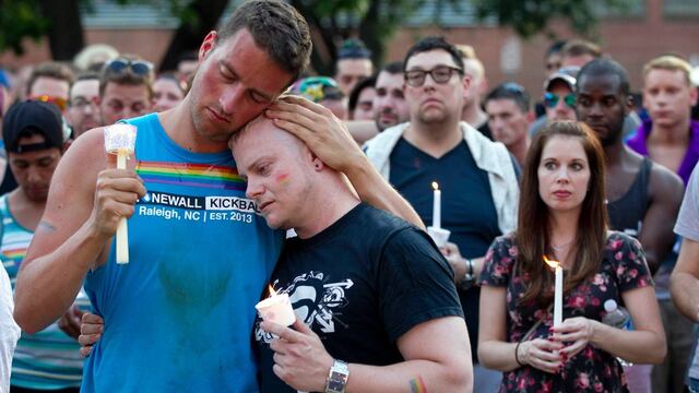 Luto en Estados Unidos por ataque a bar Pulse.