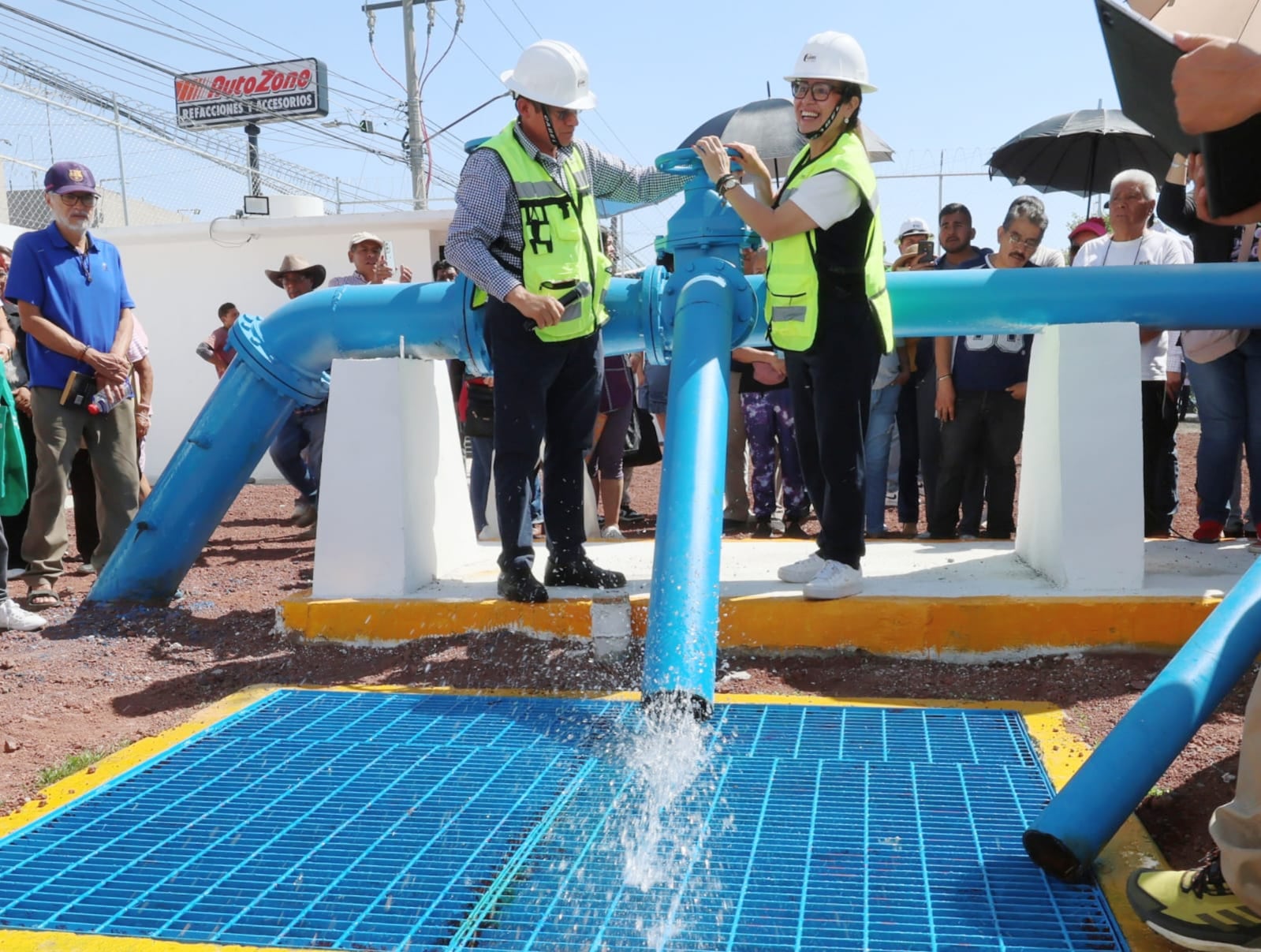 Ecatepec mejora abasto de agua en Quinta Zona, afirma Azucena Cisneros.