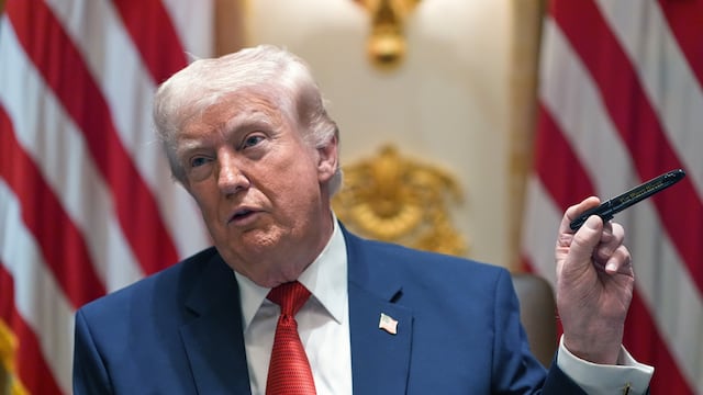 Trump advierte de más procesos contra Maduro pero promete que serán juicios justos