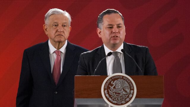 AMLO y Santiago Nieto