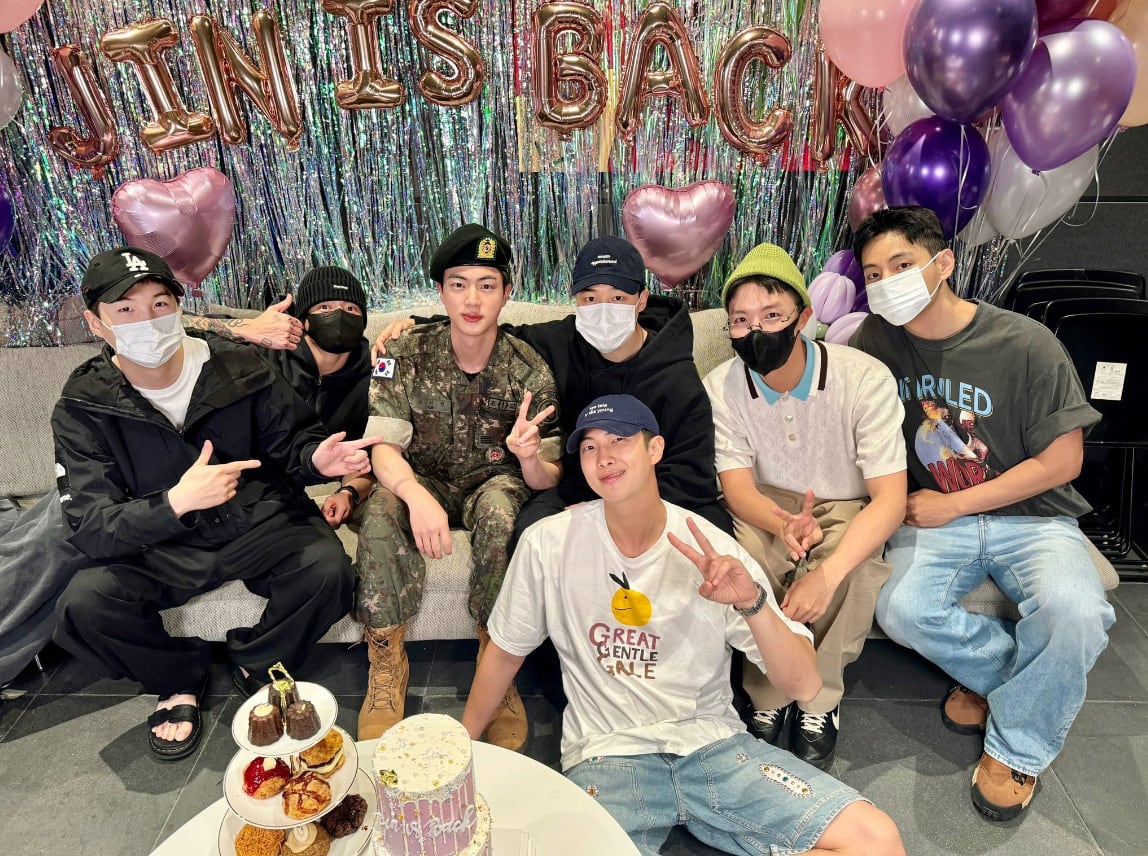 Jin y BTS