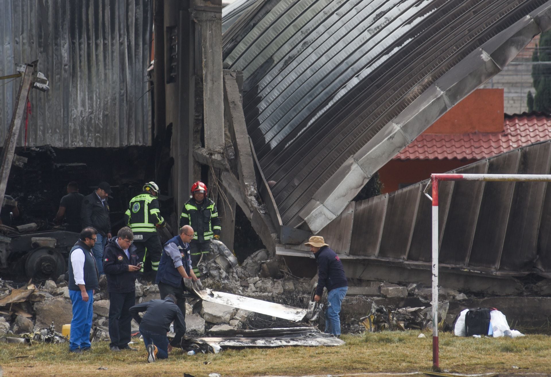 Investigación del accidente aéreo en Toluca continúa con búsqueda de la caja negra