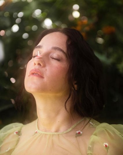 Ximena Sariñana 'Amor Adolescente'