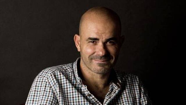 "Es una novela coral, ágil y emotiva con muchos elementos del mejor thriller y del western", dijo la escritora española Carmen Riera.