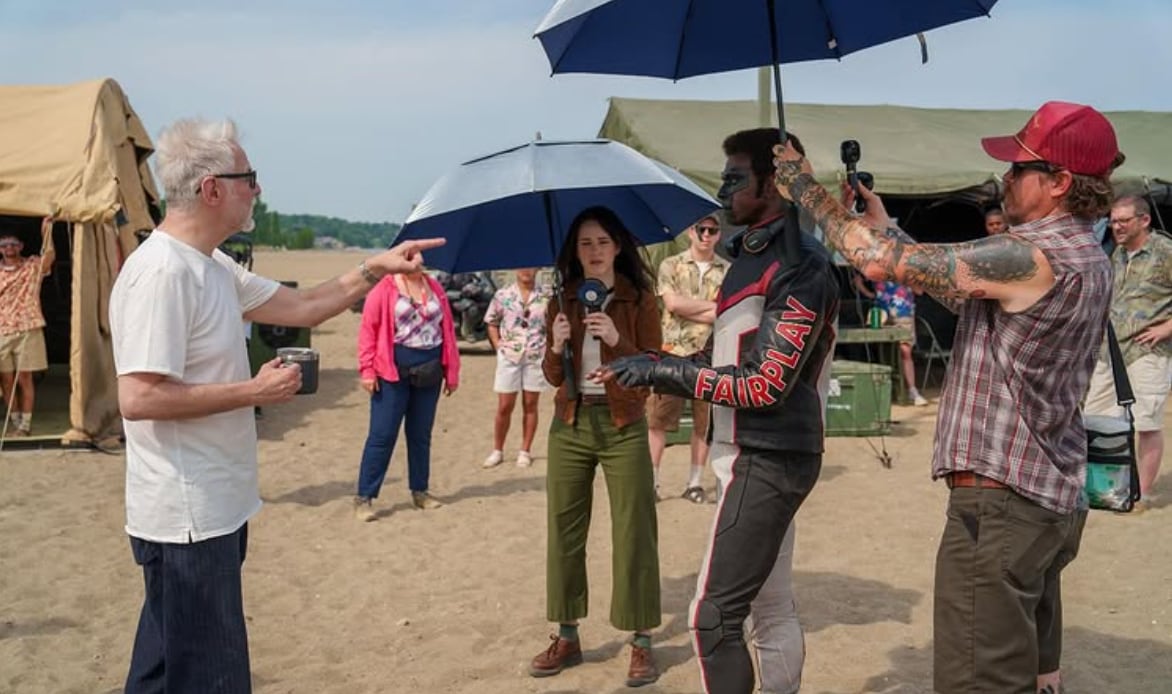 James Gunn comparte foto en el set de Superman