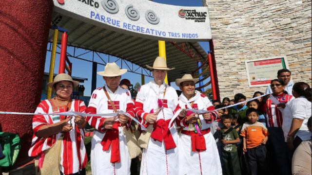 Construye gobierno de Chiapas espacio recreativo para niños indígenas