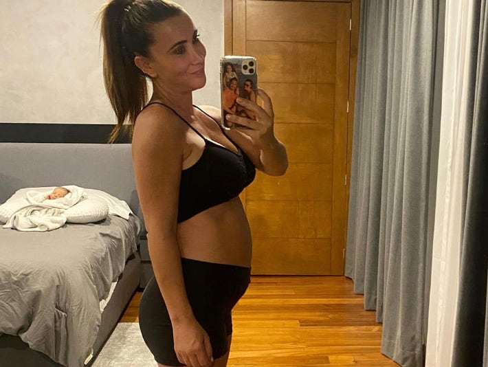 Mariazel muestra su cuerpo a una semana de su parto