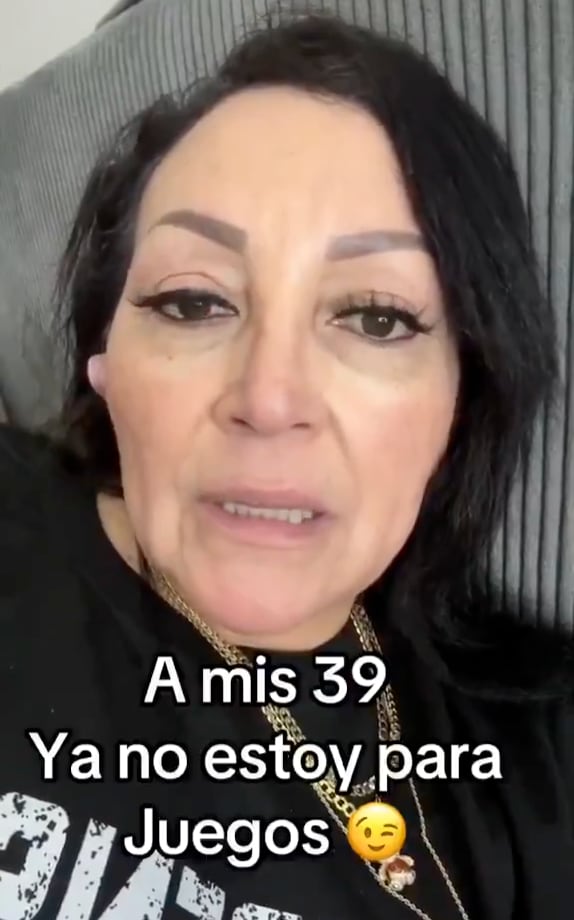 ¿Tiene 39 años? Mujer ‘bien conservada’ pide que ya no le manden mensajes y asegura que “no está vieja” (VIDEO)