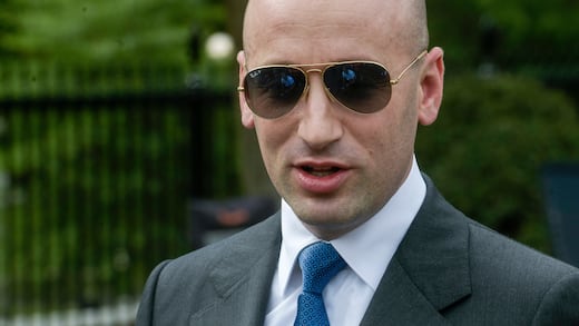 Stephen Miller afirma que el narcotráfico en México “extorsiona, mata y secuestra sin consecuencias