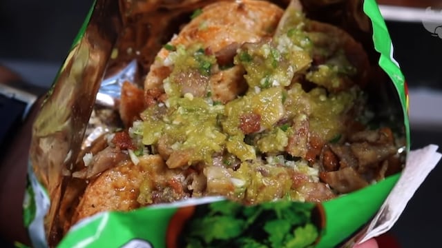 Tostitripas en Taquería Román en Durango.
