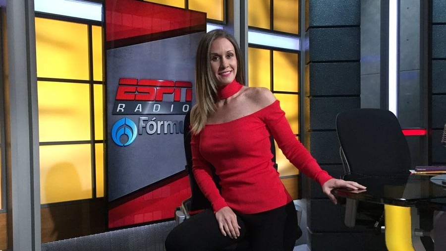 Nelly Simón previo a una emisión.