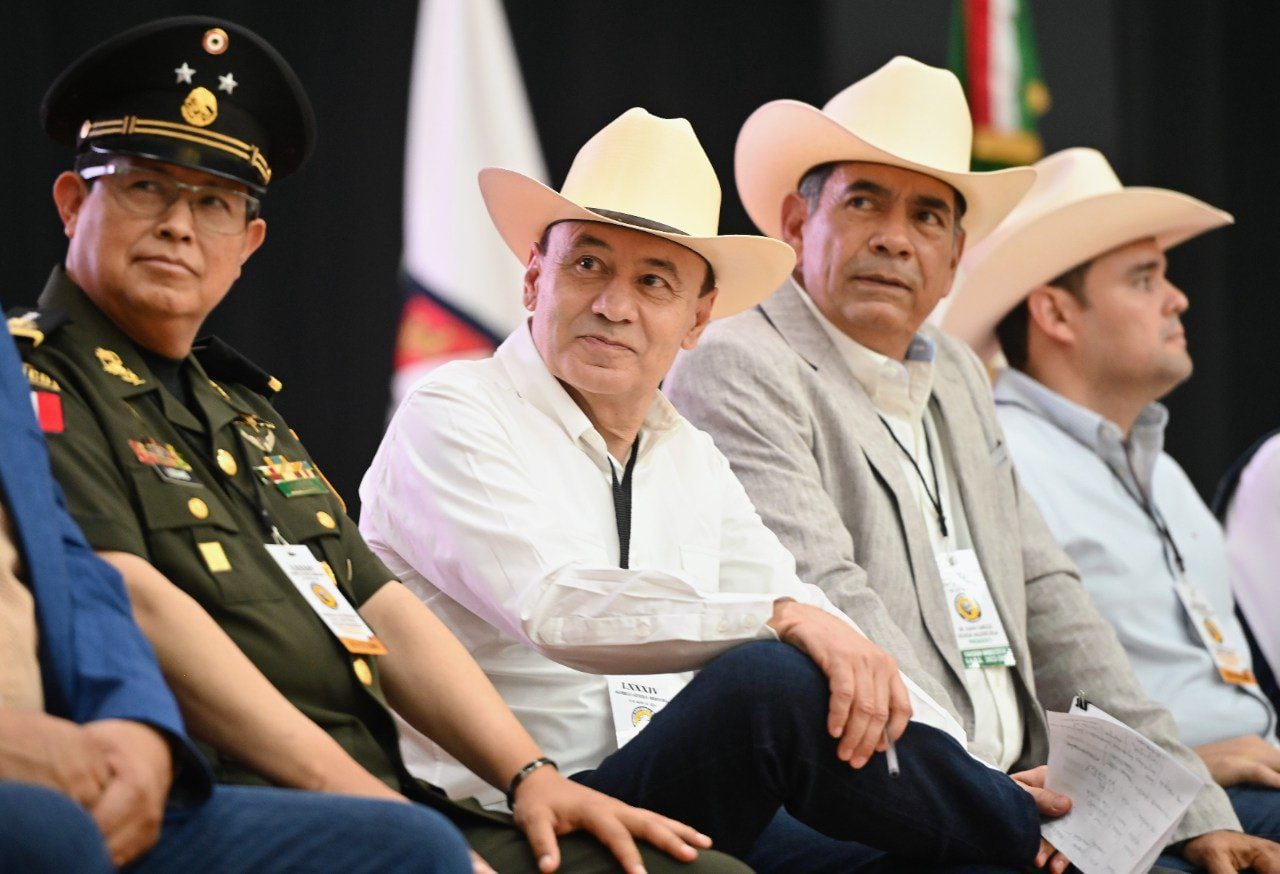 Alfonso Durazo en asamblea de Unión Ganadera Regional de Sonora